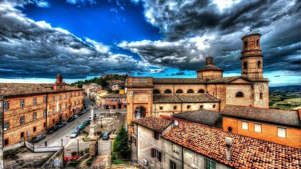 La Casa Del Duca Casa de hóspedes Montalto delle Marche Exterior foto